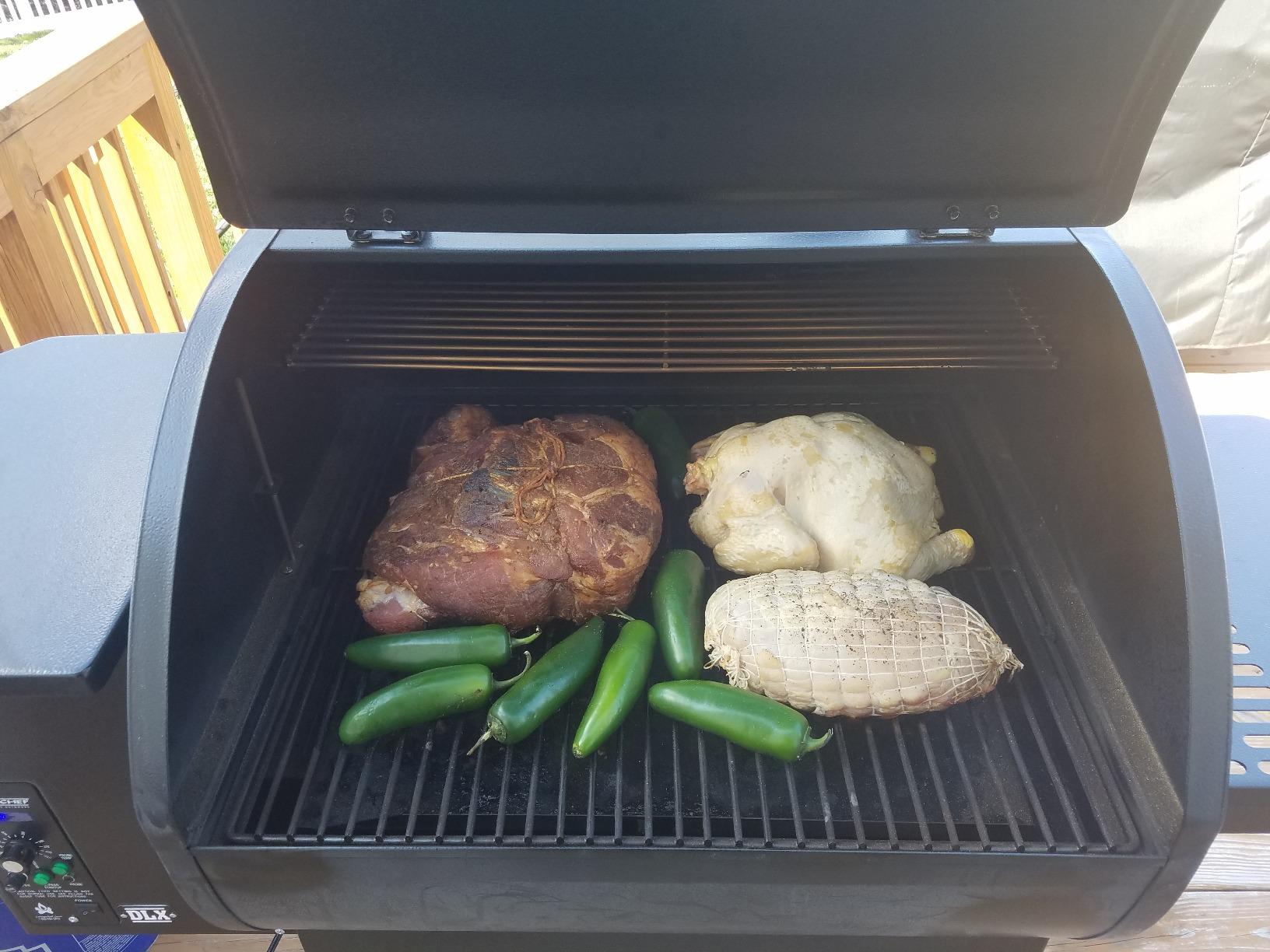 Camp Chef SmokePro DLX Pellet Grill withNew PID Generator 2