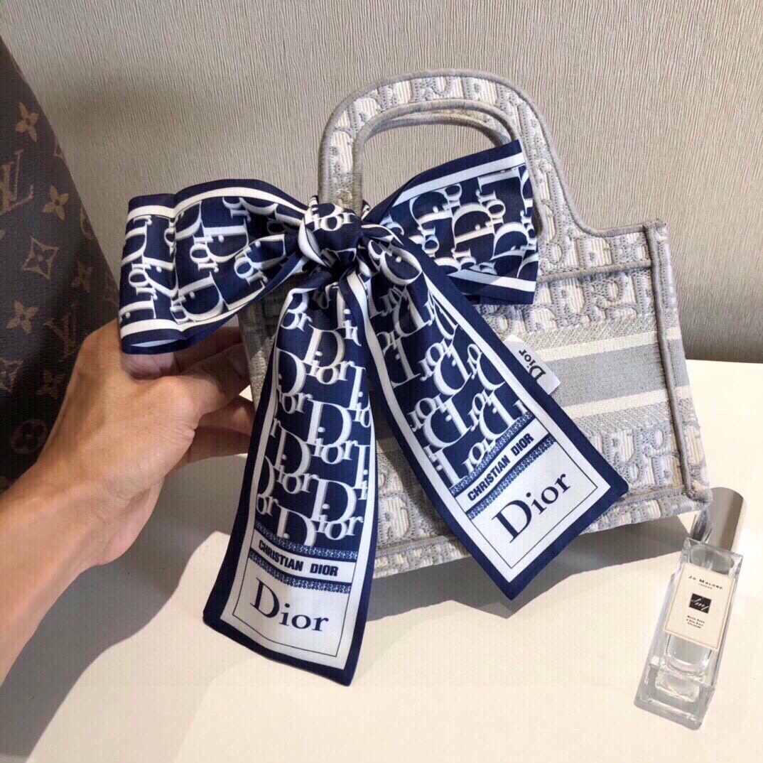 Dior Mitzah Scarf Style 038 SKU images