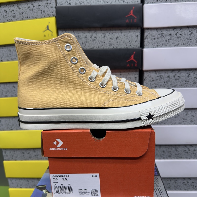 Converse Tan High Top