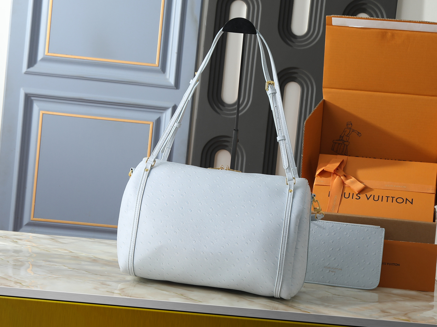 LV Speedy Soft 30（Ostrich Embossed）