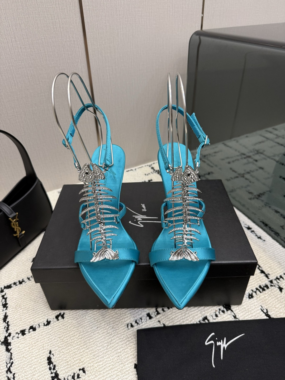 Giuseppe Zanotti Slim 2.0 105 black crystal fishbone sandal