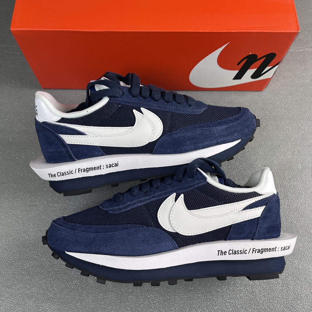 Nike x sacai Sneakers detail 3