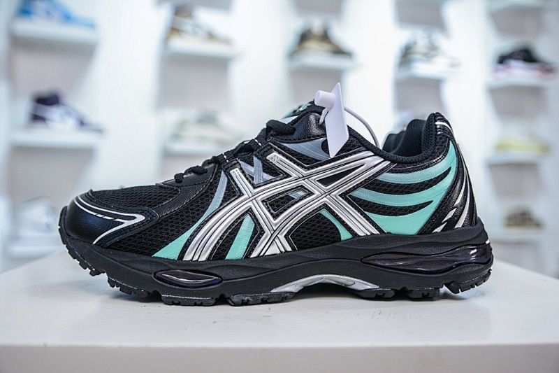 ASICS Running Shoes product