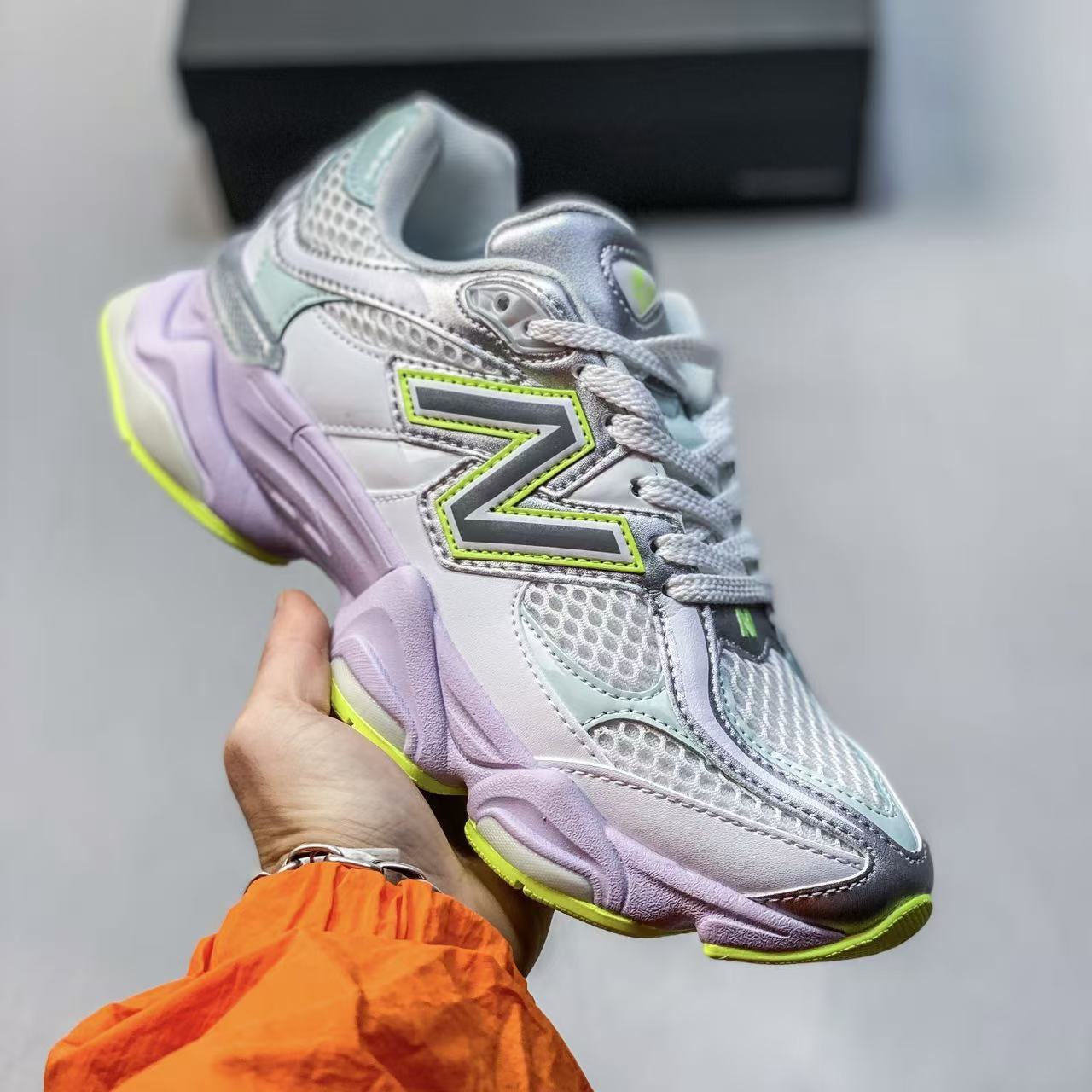 New Balance 9060