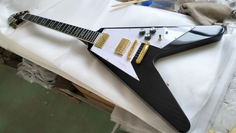 Jimi Hendrix Flying V Black Electric Guitar Gold Hardware 6 Strings Top