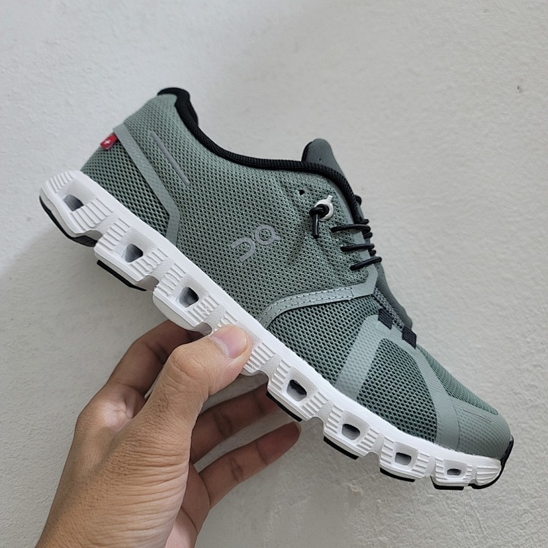 On Cloud 5 colour options