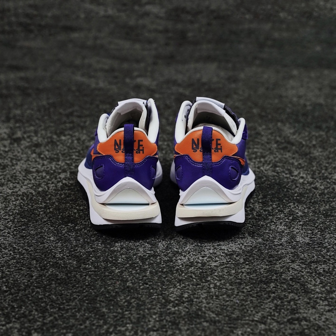 Nike x sacai Sneakers detail 3