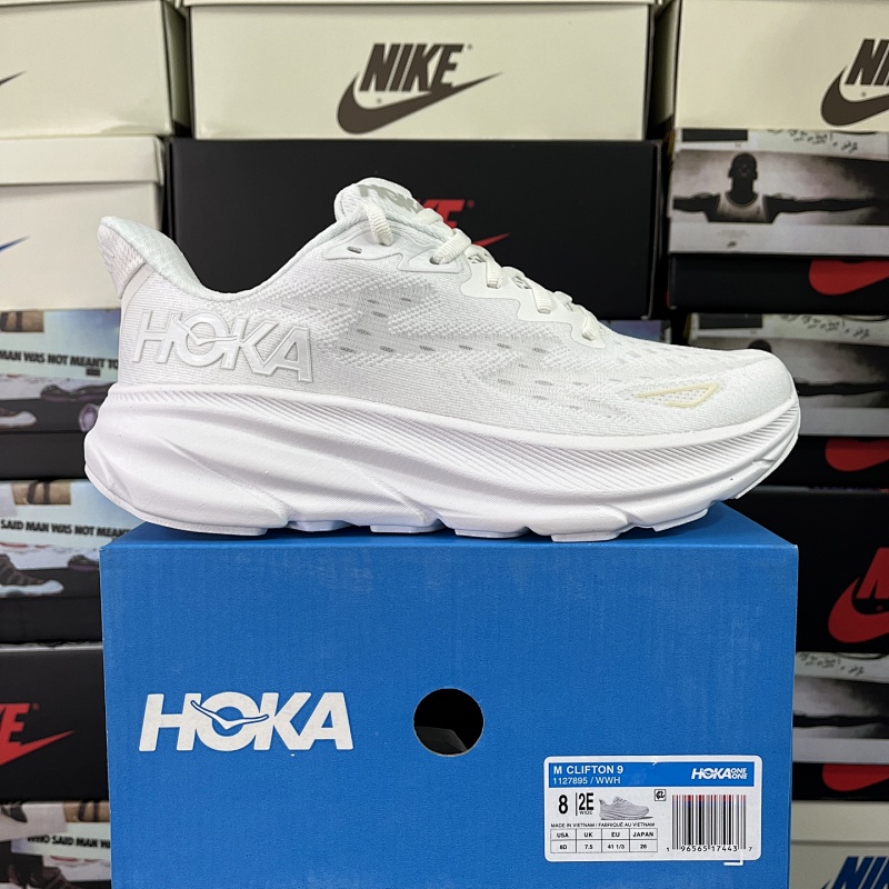 Hoka Clifton 9 Sneakers