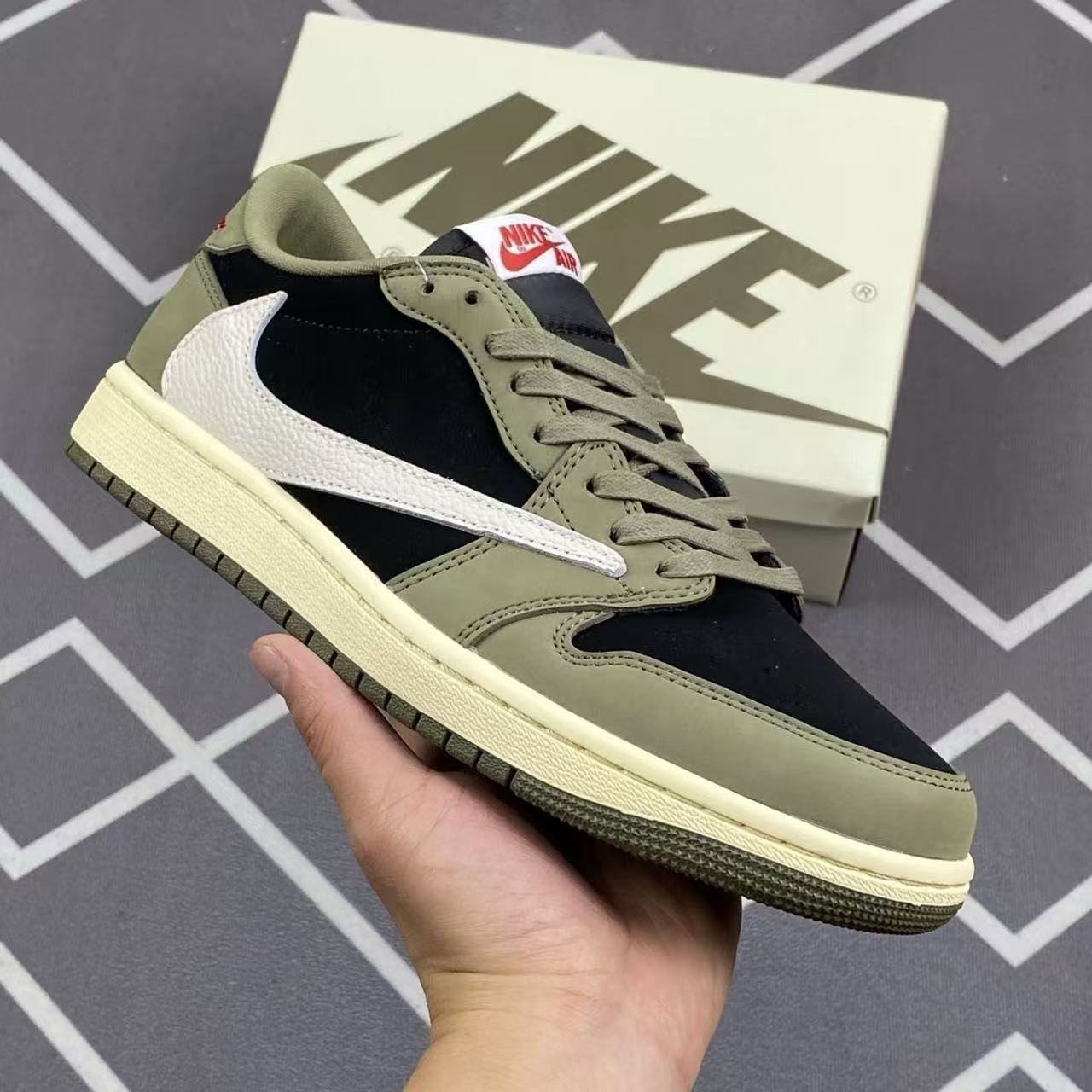 Nike-TS AJ1