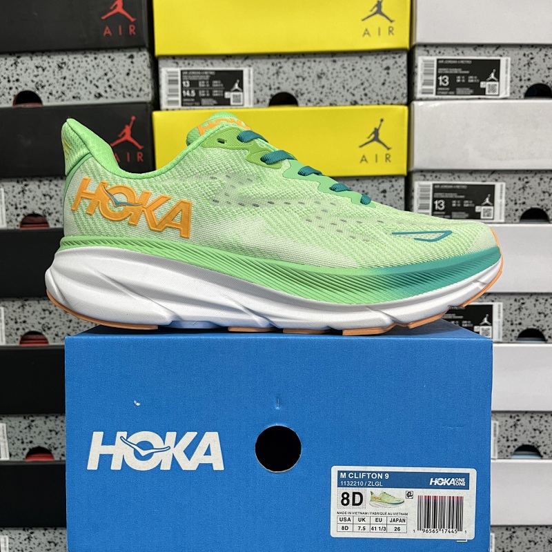 Hoka Clifton 9 Sneakers