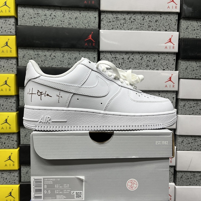 Nike Air Force 1