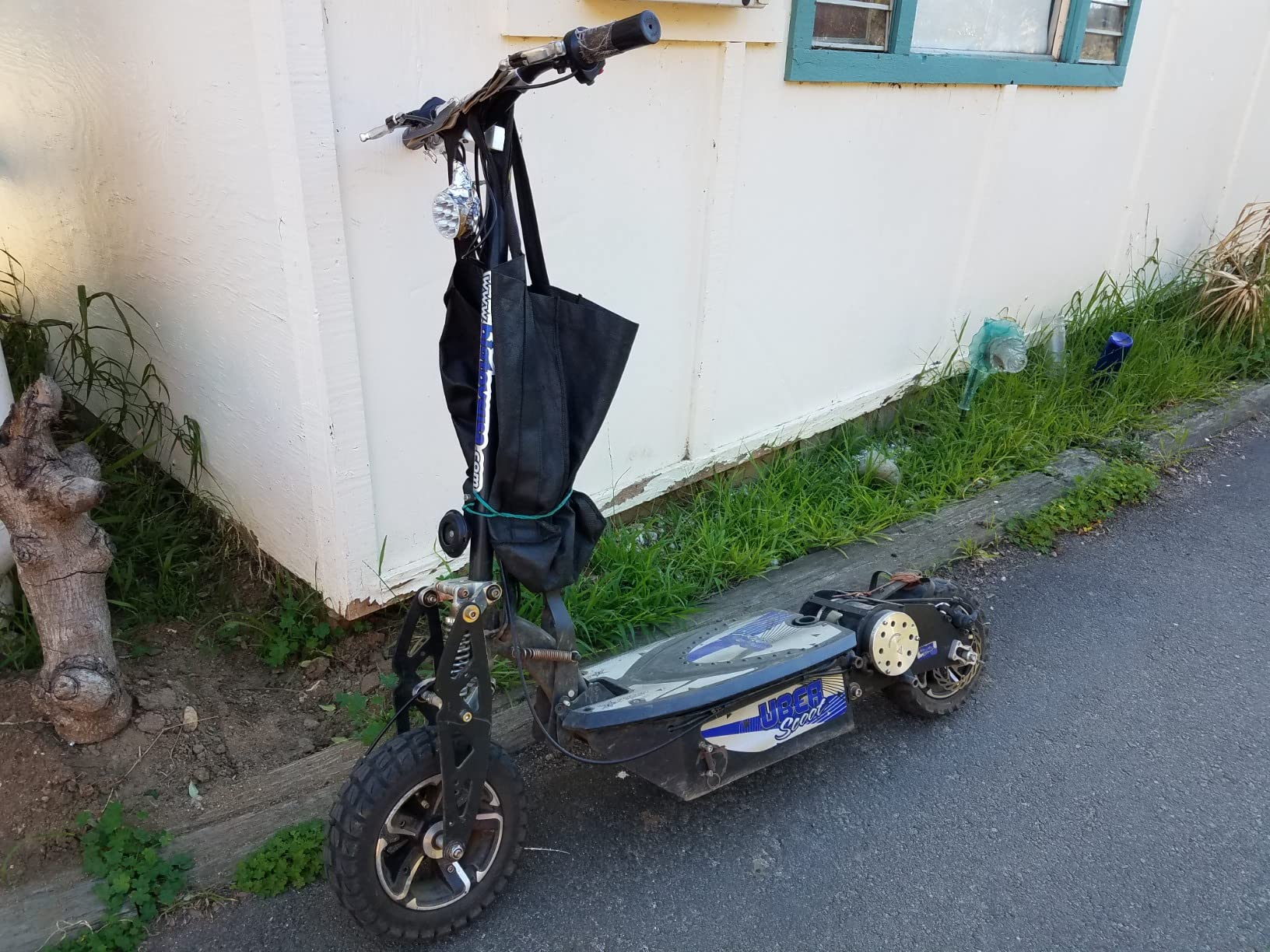 UberScoot 1600w 48v Electric Scooter, Black