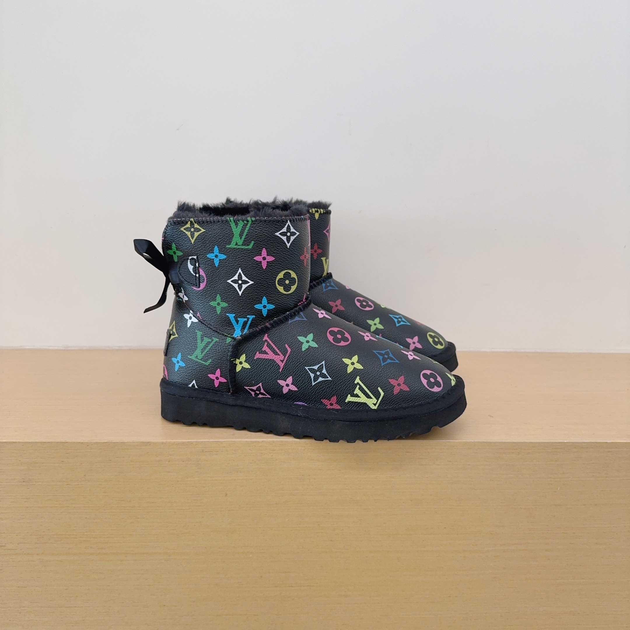 UGG Kids Collaboration Single Ribbon