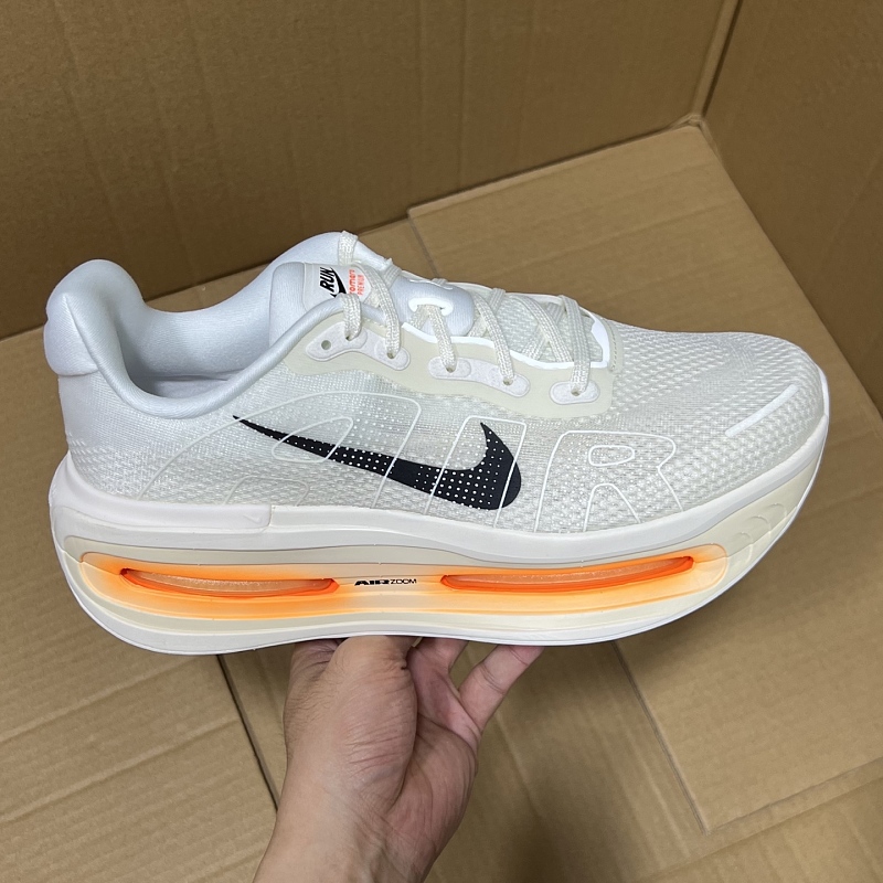 Nike Vomero 19 Premium