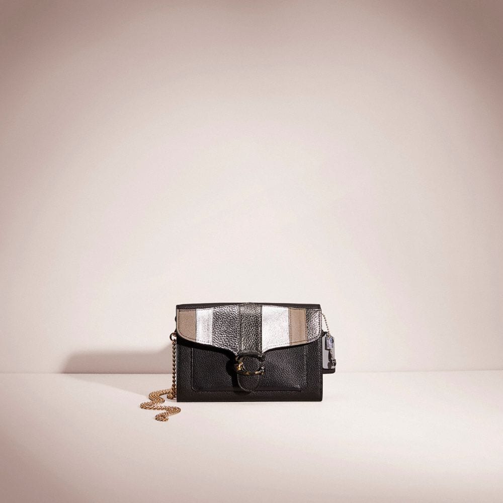 COAthtCH Classic handbags