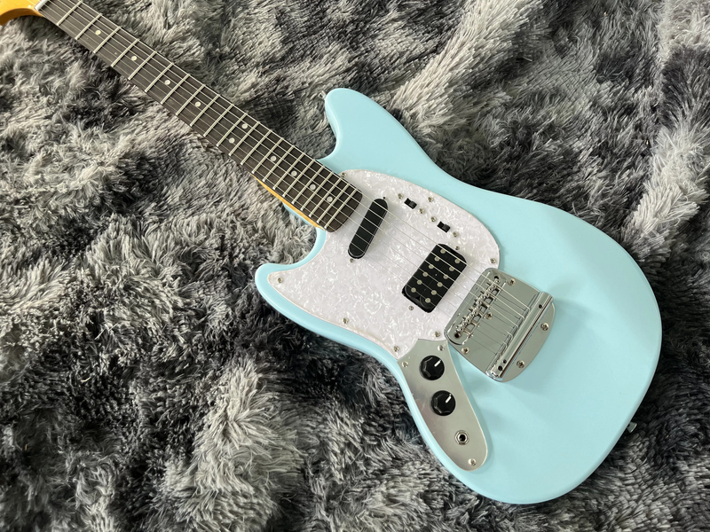 Left Hand Electric Guitar 6 Strings Tremolo System Chrome Hardware Blue Color