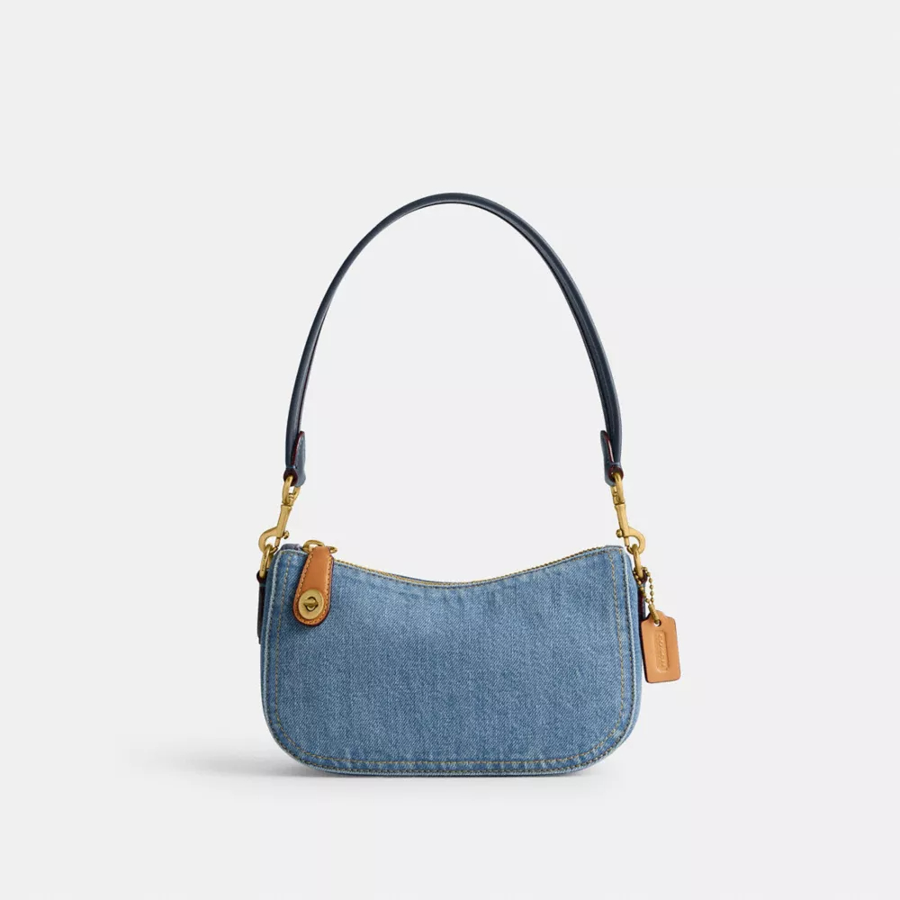 COAthtCH Classic handbags