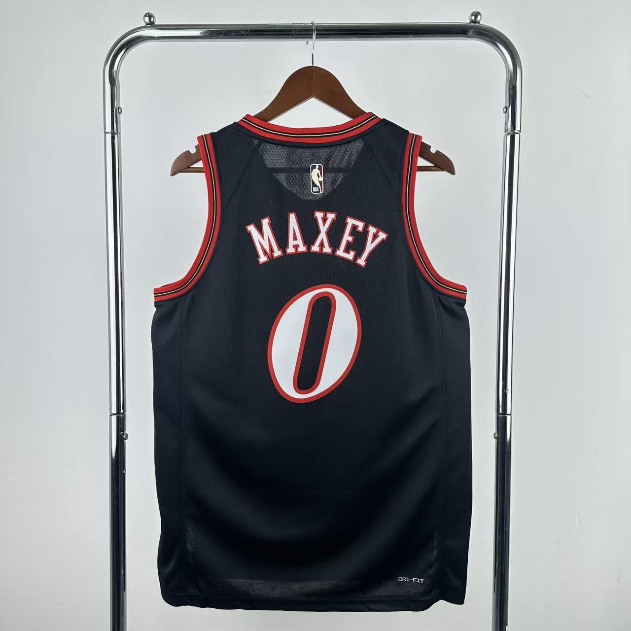 26 Season Philadelphia 76ers Retro Black #0