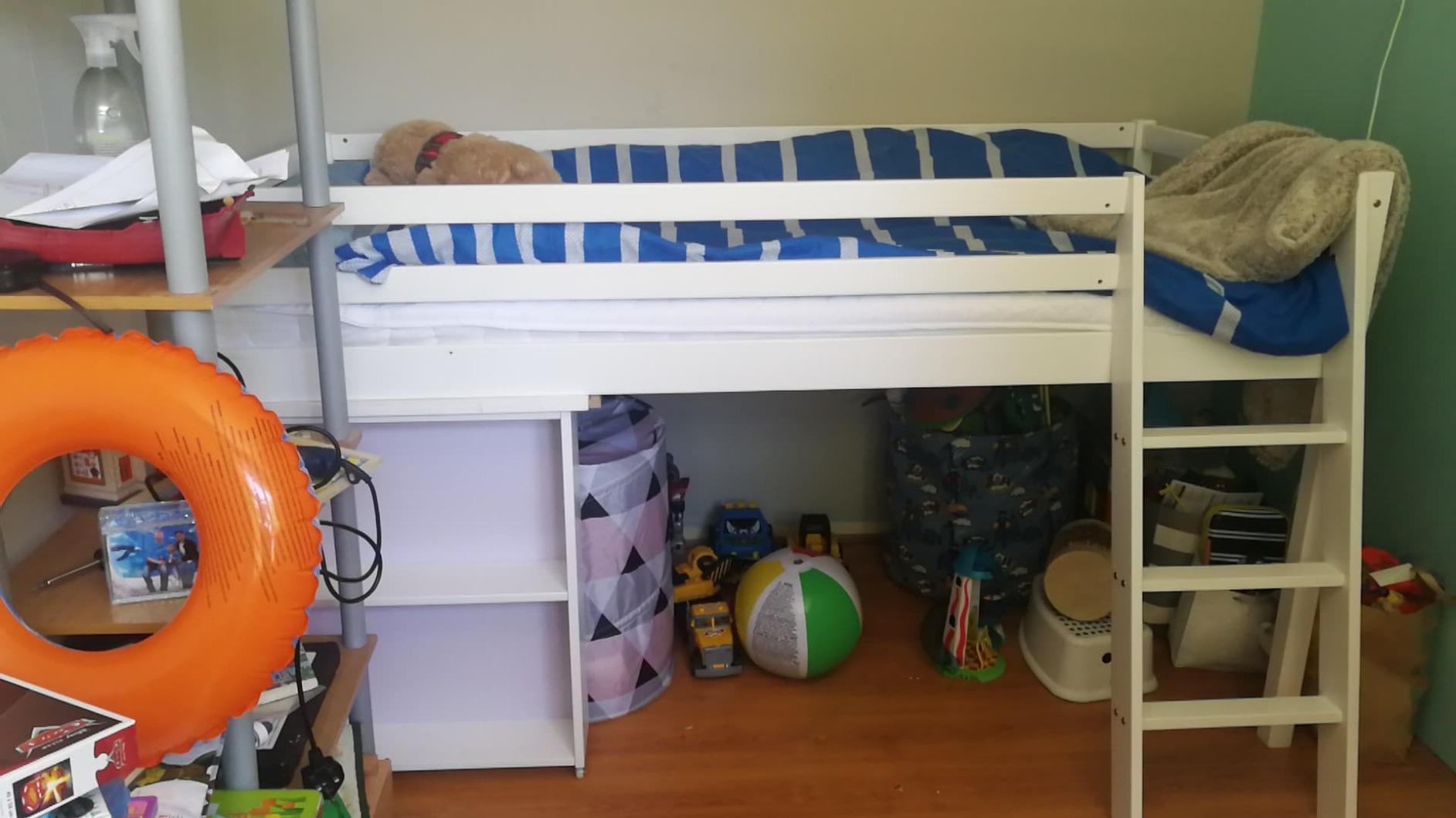 Midsleeper Cabin Bed with Pull-Out Desk - White