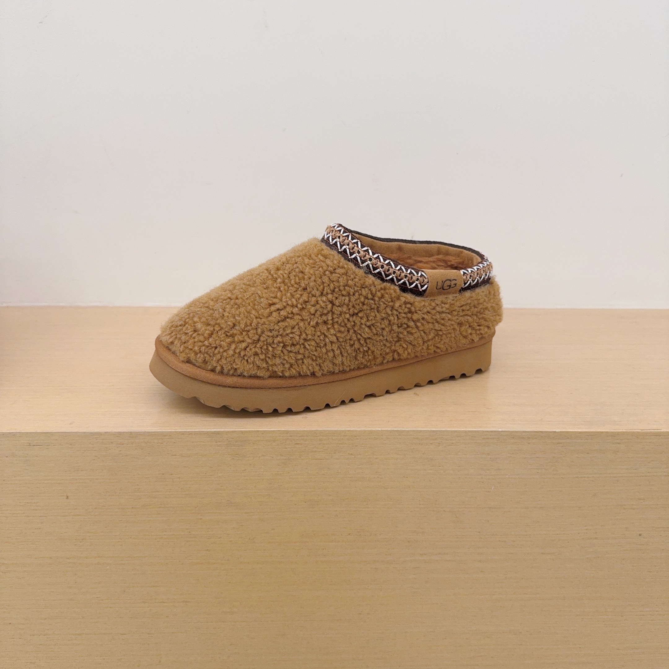 Curly Fleece Loafers