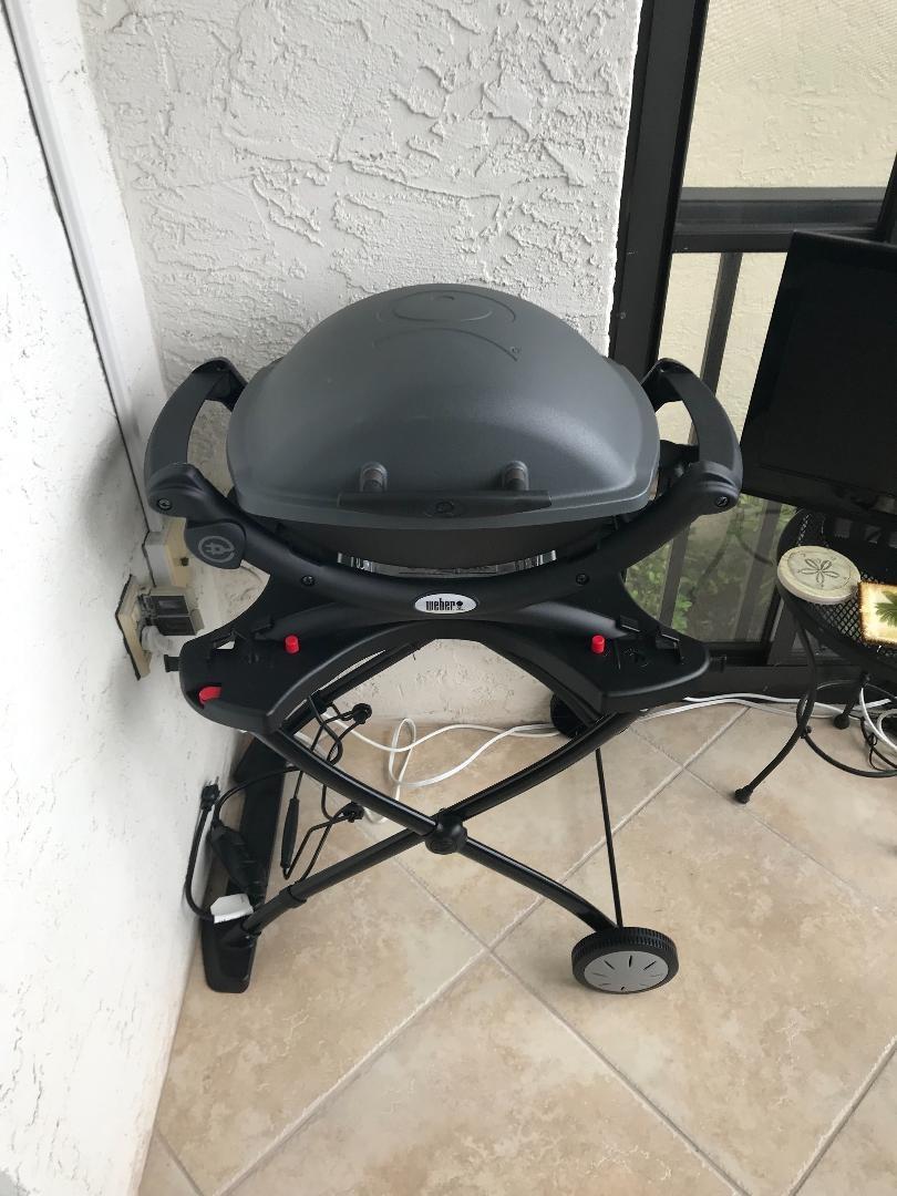 Weber Q1400 Electric Grill, Gray