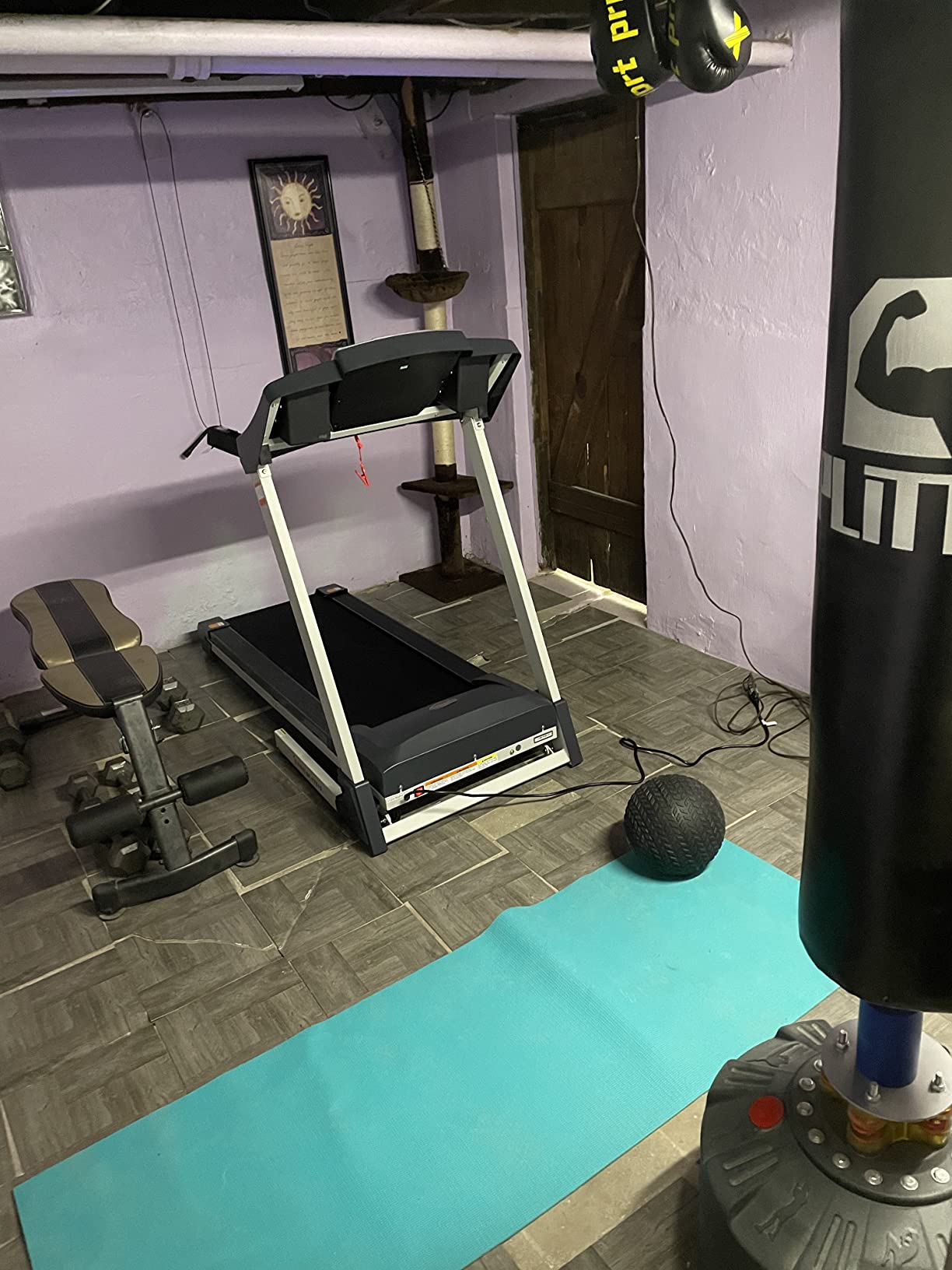 Smart Treadmill with Auto Incline