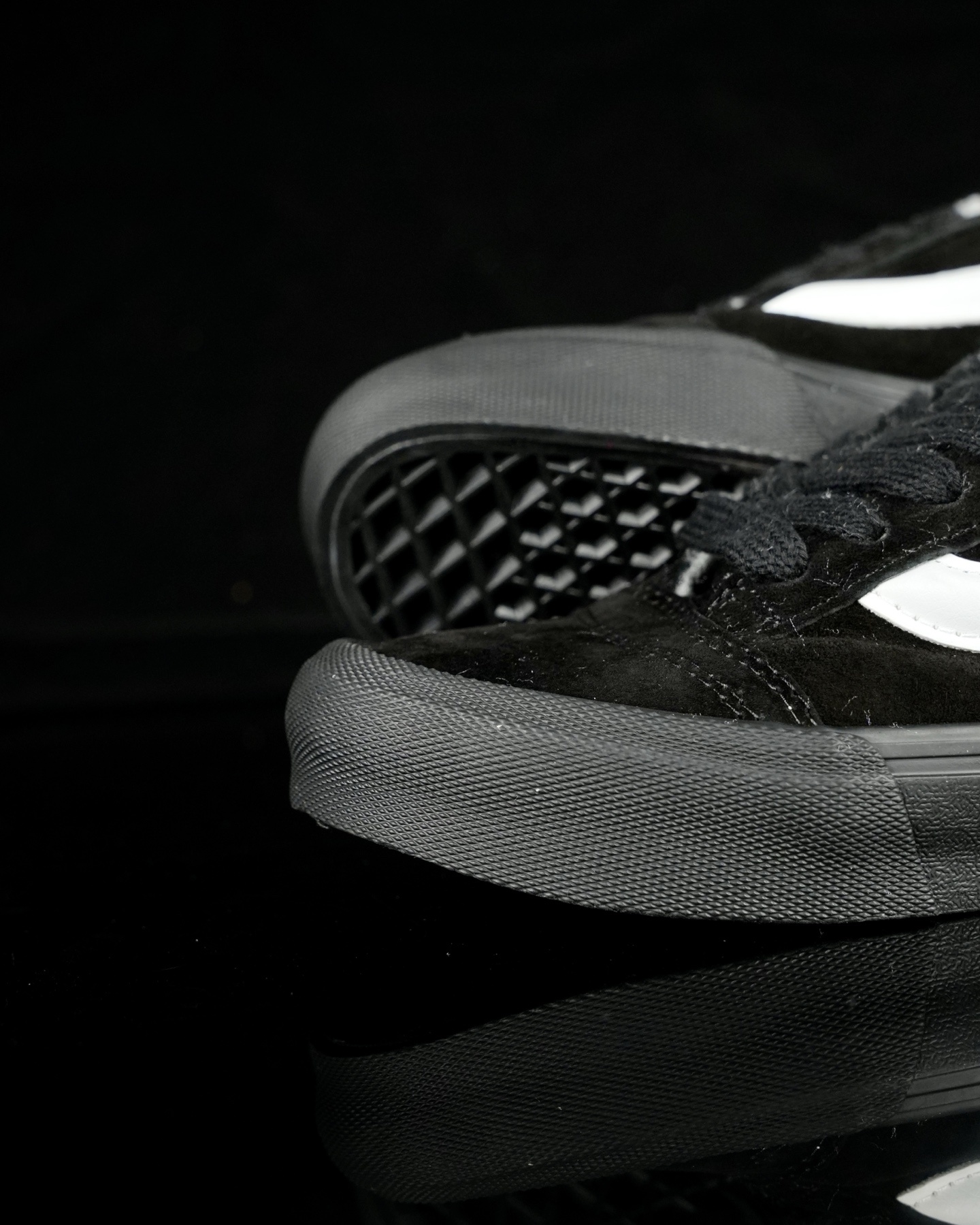 Vans Knu Skool Triple Black Fleece Chunky Sneakers