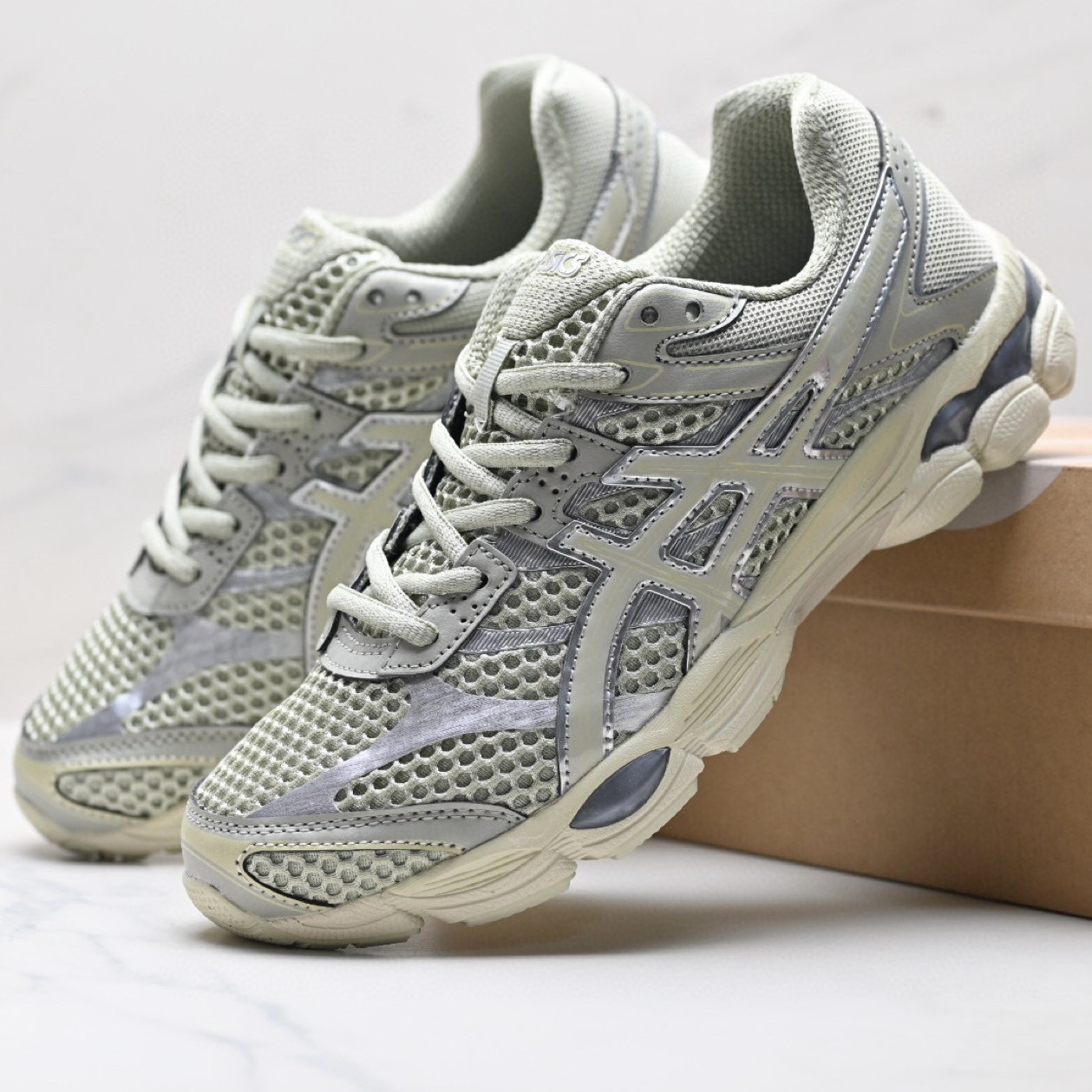ASICS Gel-Cumulus 16