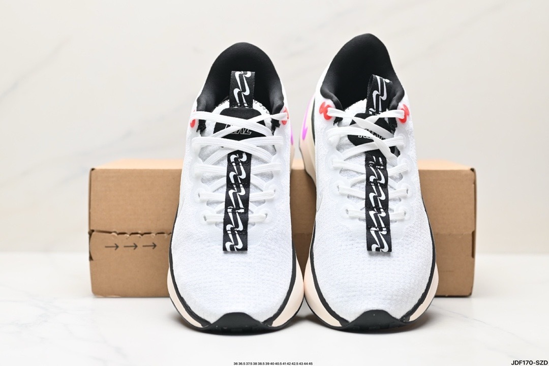 Nike MOTIVA