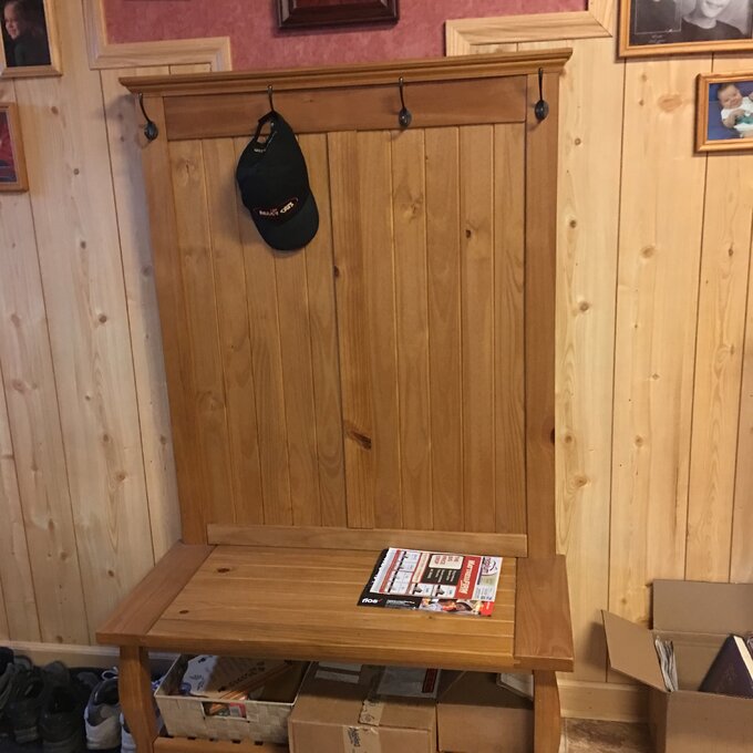 Bernnadette 40'' Wide Pine Solid Wood Hall Tree with Bench