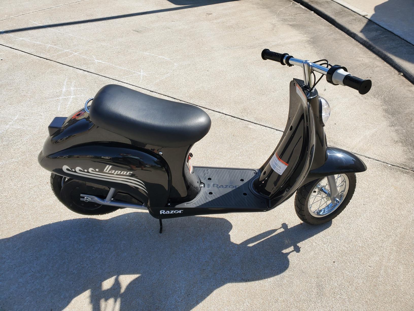 Miniature 24V Electric Kids Ride On Retro Scooter