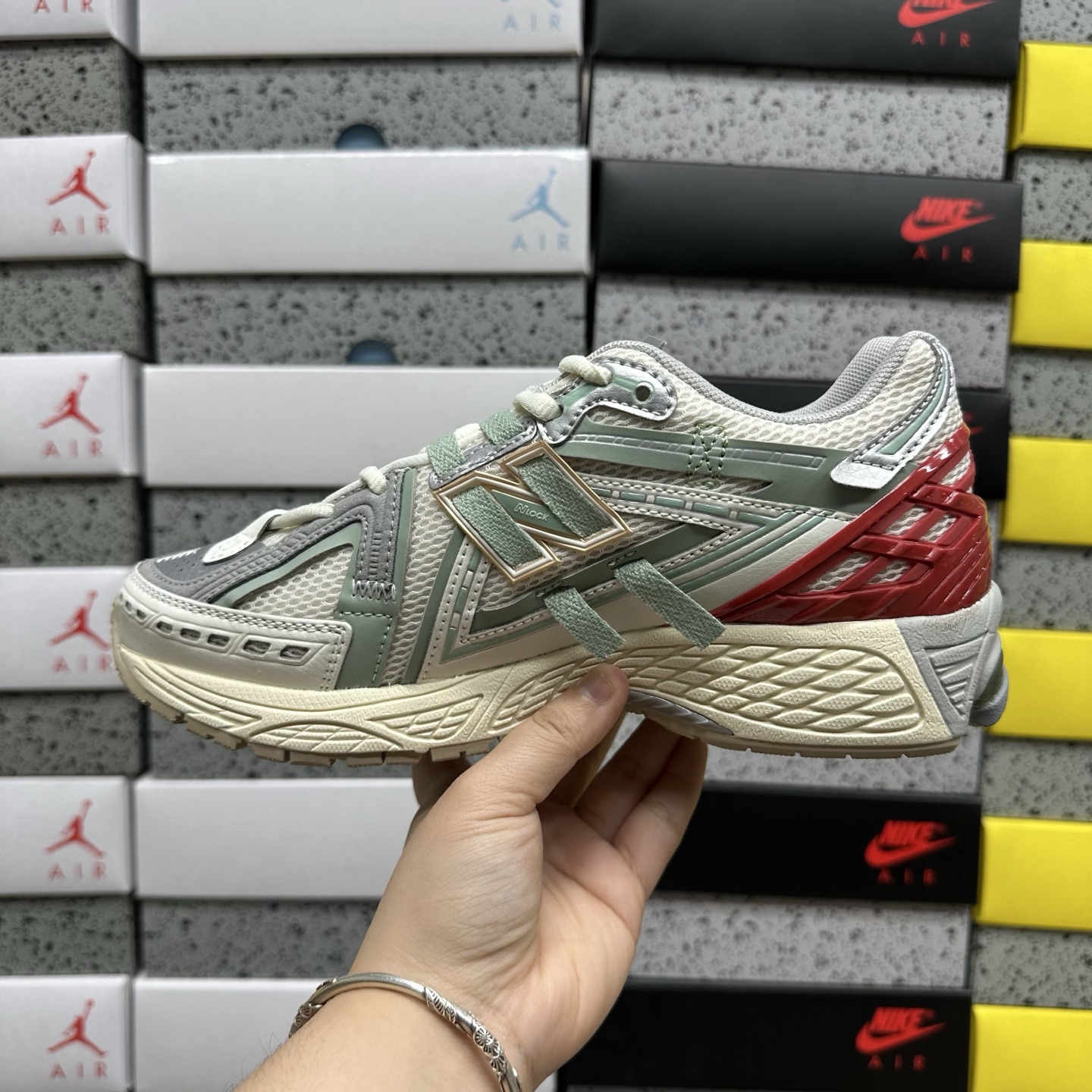 New Balance 1906 Sneakers detail 3