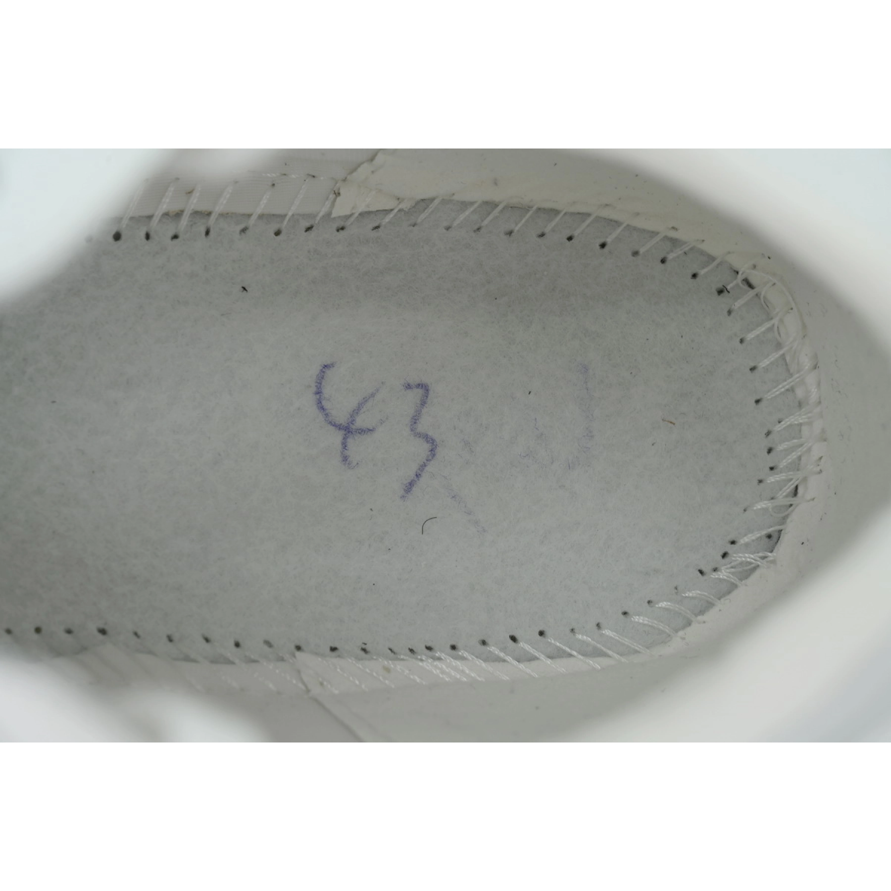 Chanel Wmns CC Logo Sneaker White