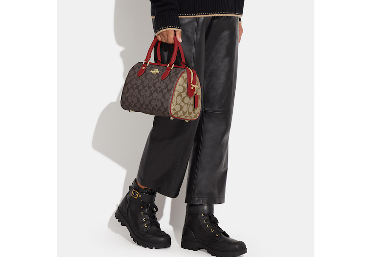 COAthtCH Classic handbags