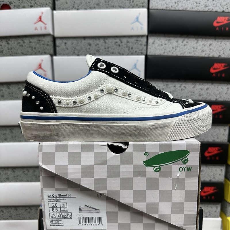 Vans Skool White Black Vintage Pearl
