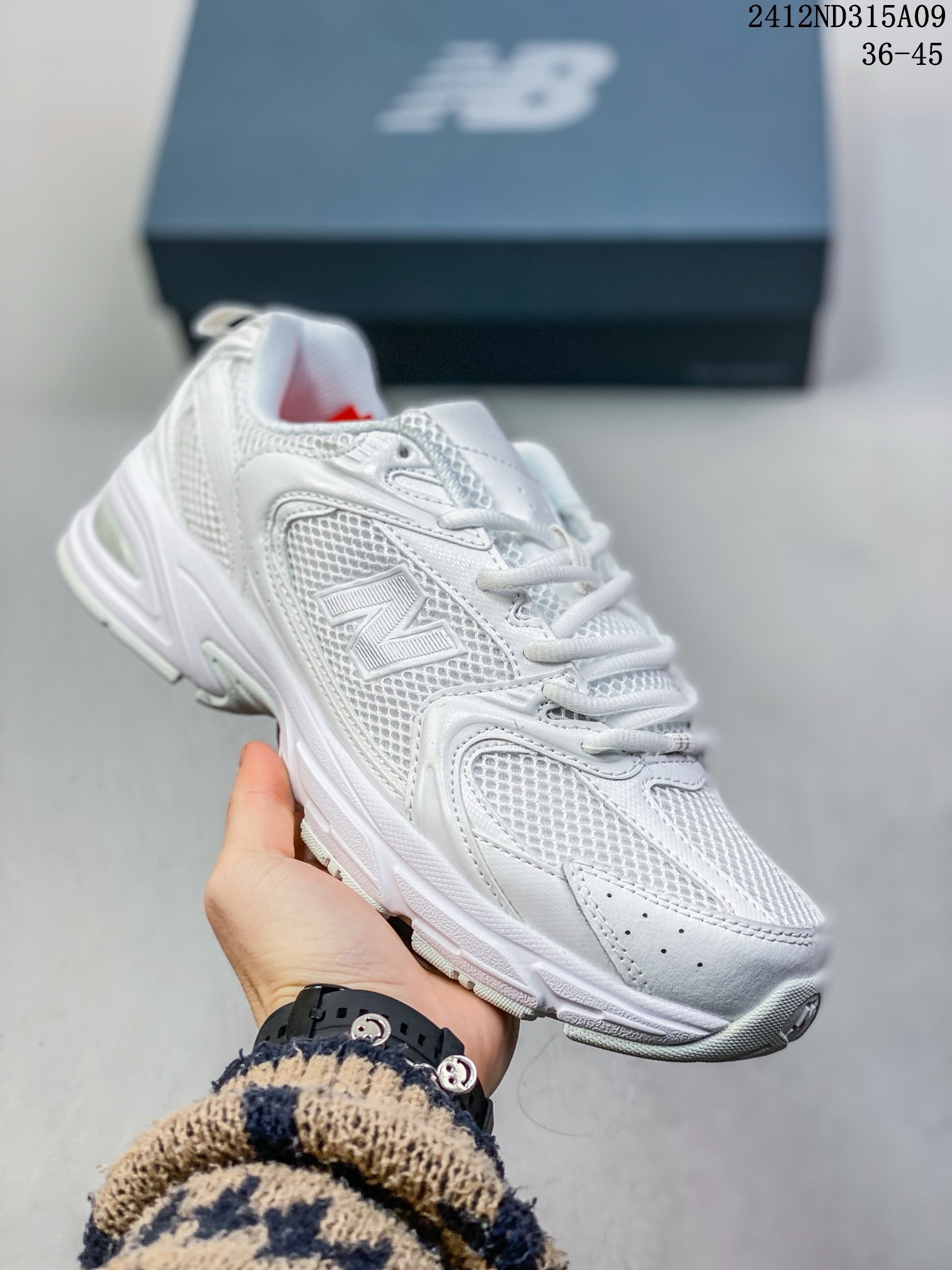 New Balance 530