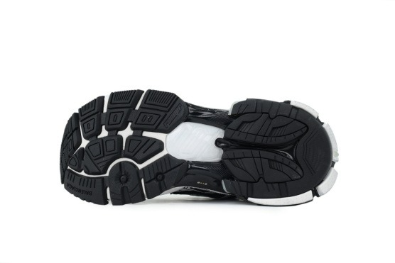 Balenciaga Runner White Black LED 677403 W3RB2 9010 - ogsneaker