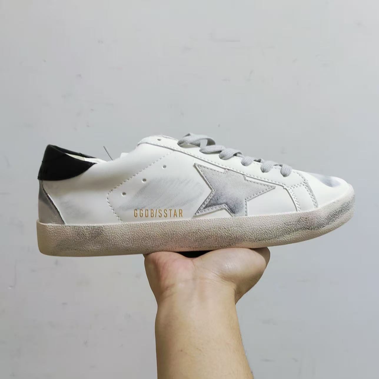 Golden Goose Super-Star