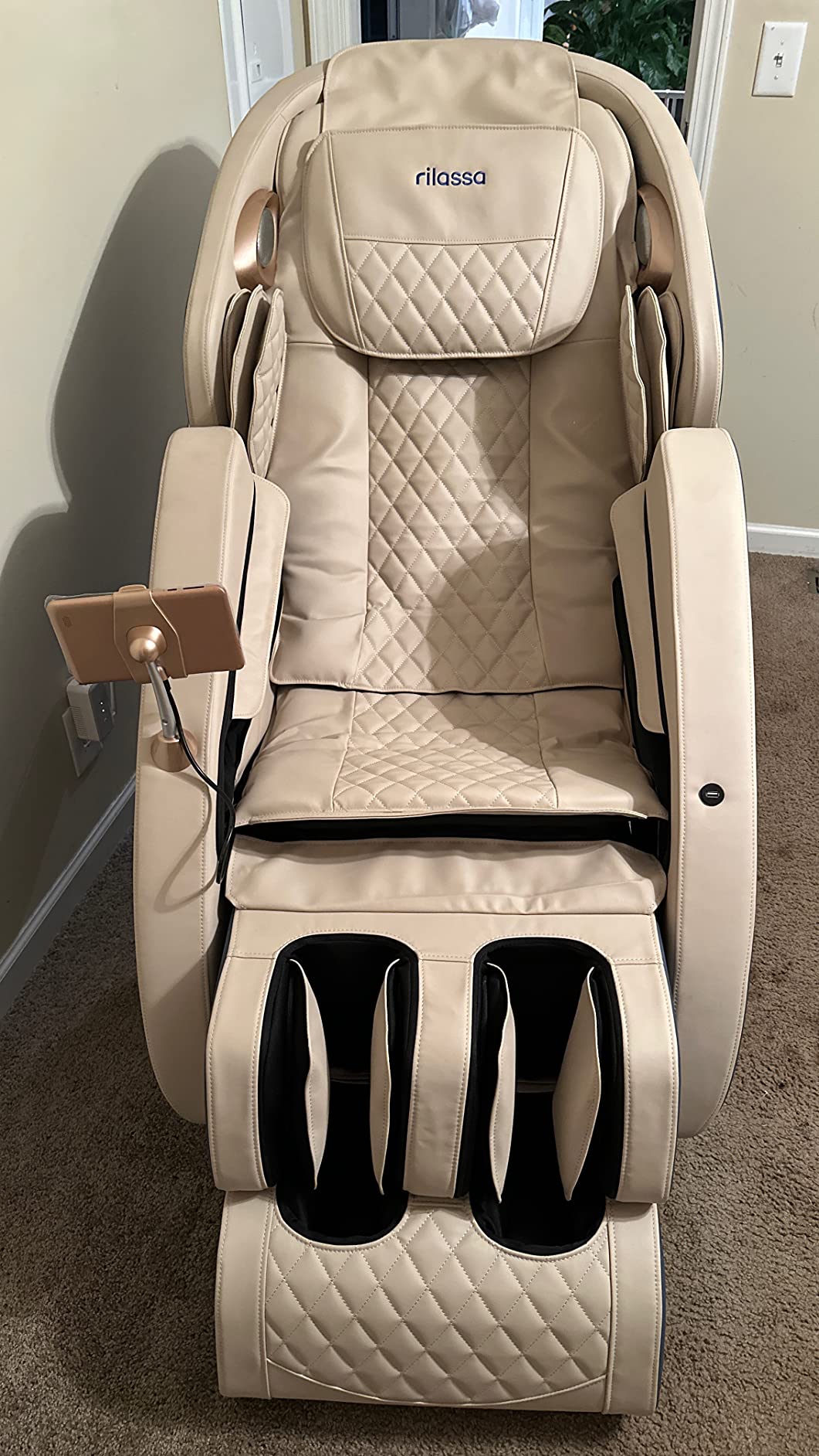 APP Controlled 4D Massage Chairs