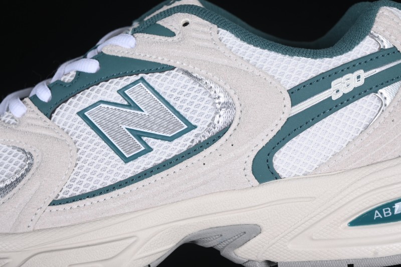 New Balance 530