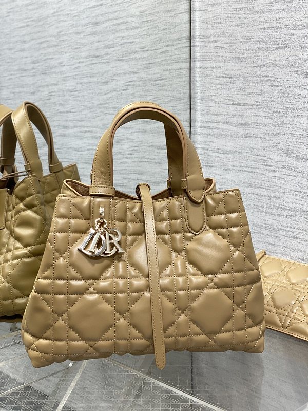 Dior Toujours Tote Bag Medium Caramel Cannage