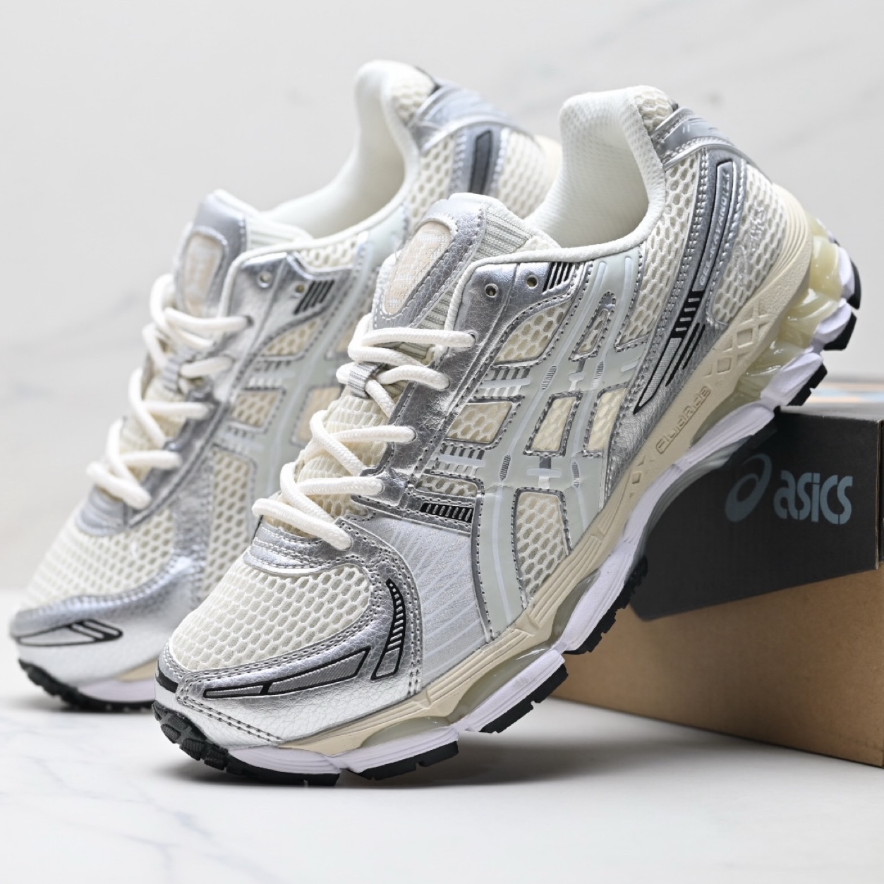ASICS Gel-Kayano 12.1