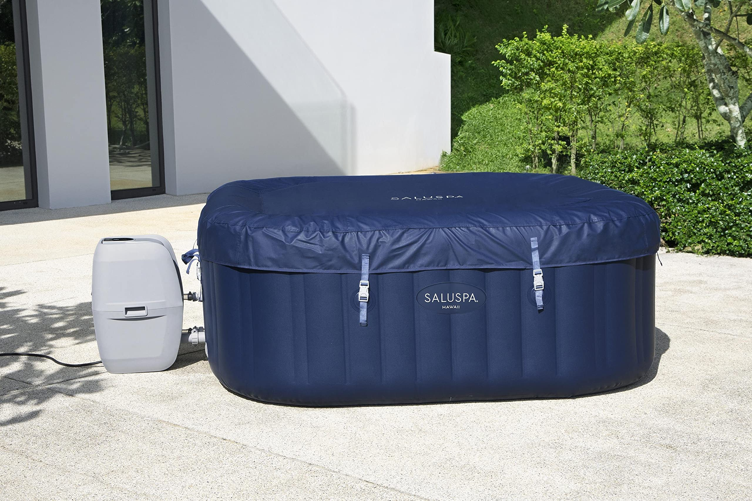 71-Inch x 26-Inch 6 Person Inflatable Hot Tub Spa