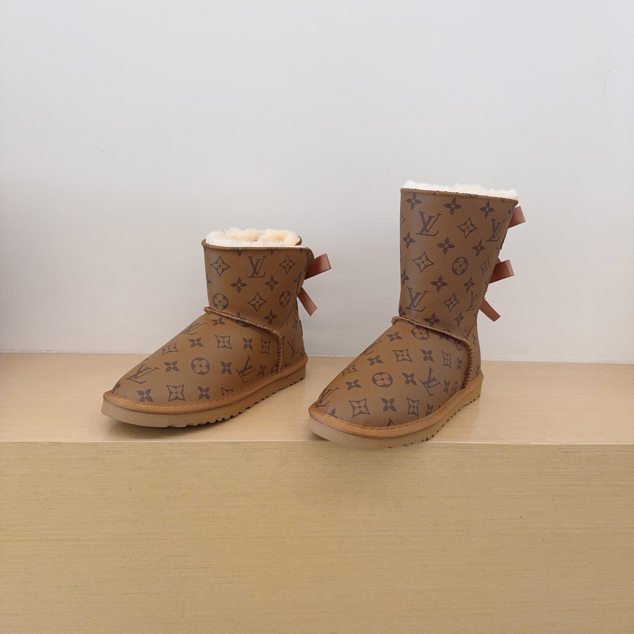 UGG Kids Collaboration Double Ribbon