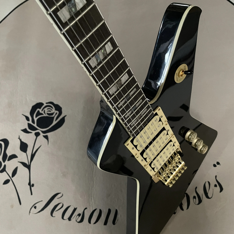 6String Black Electric Guitar Rosewood Fingerboard Guitar Gold Hardware Tremolo