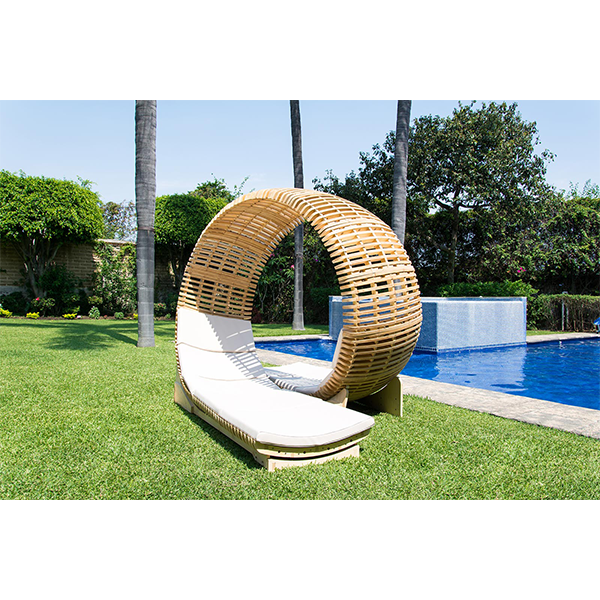 Double Chaise Longue