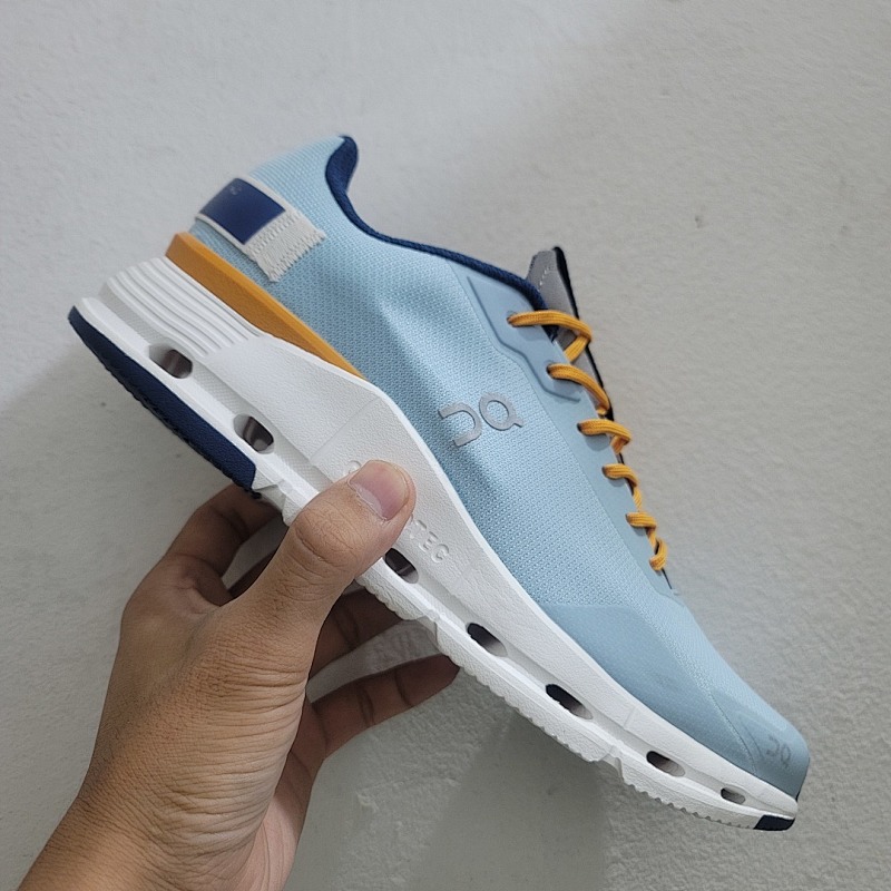 On Cloudnova colour options