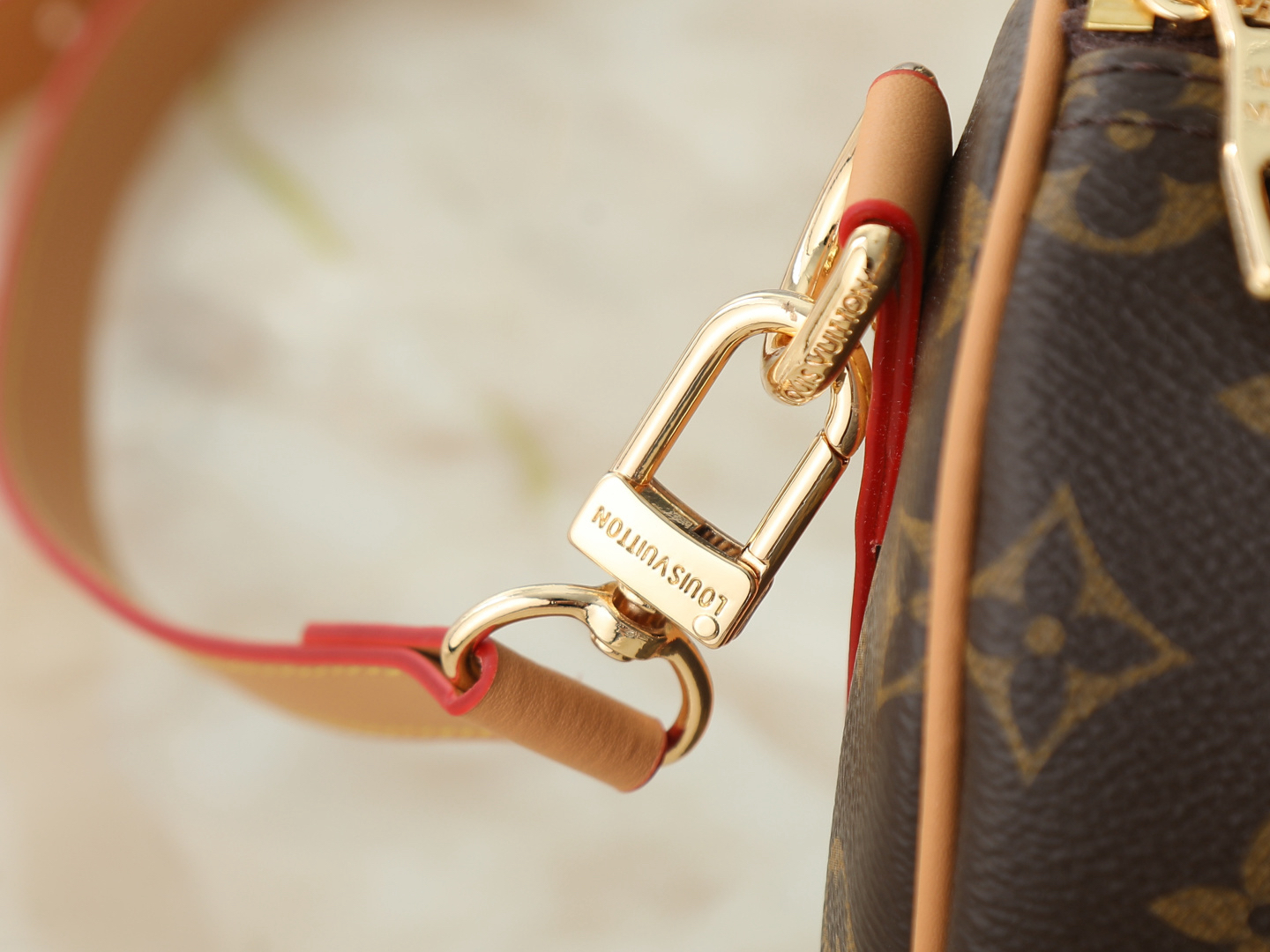 LV Keepall Bandoulière 25 bag