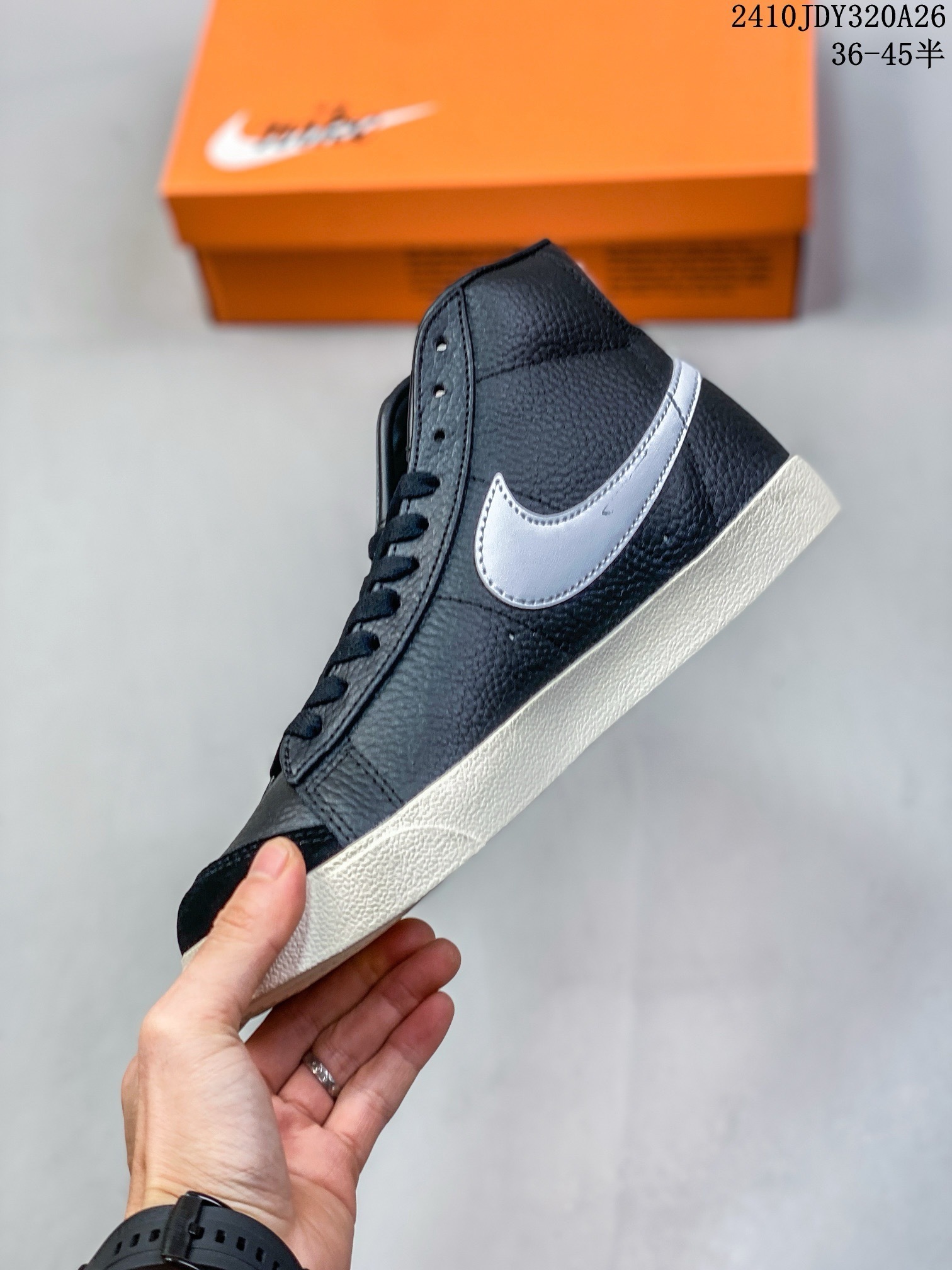 Blazer Mid Detail 39