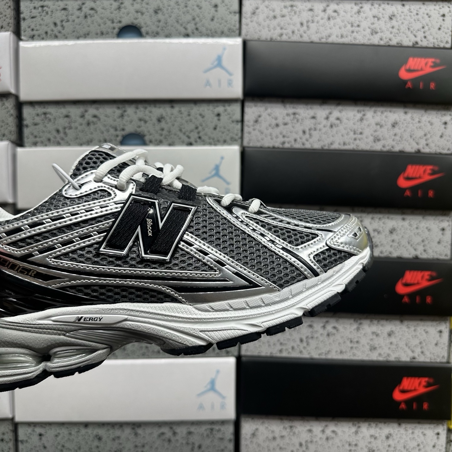 New Balance 1906 Sneakers detail 3